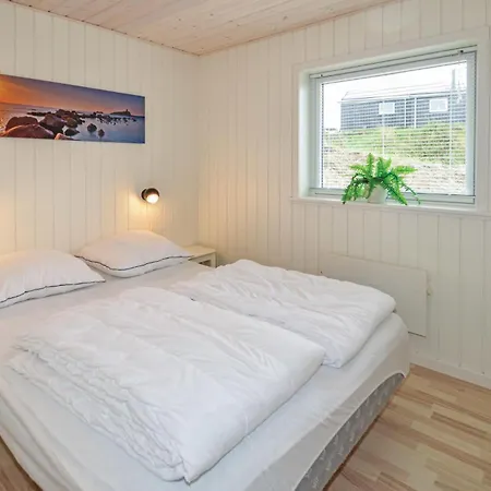 Stunning Home In Blokhus With Wifi بيت للعطل