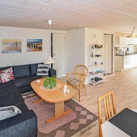 بيت للعطل Stunning Home In Blokhus With Wifi